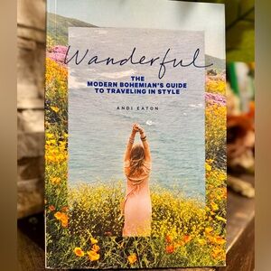 Wanderful: Modern Bohemian Travel Guide Book